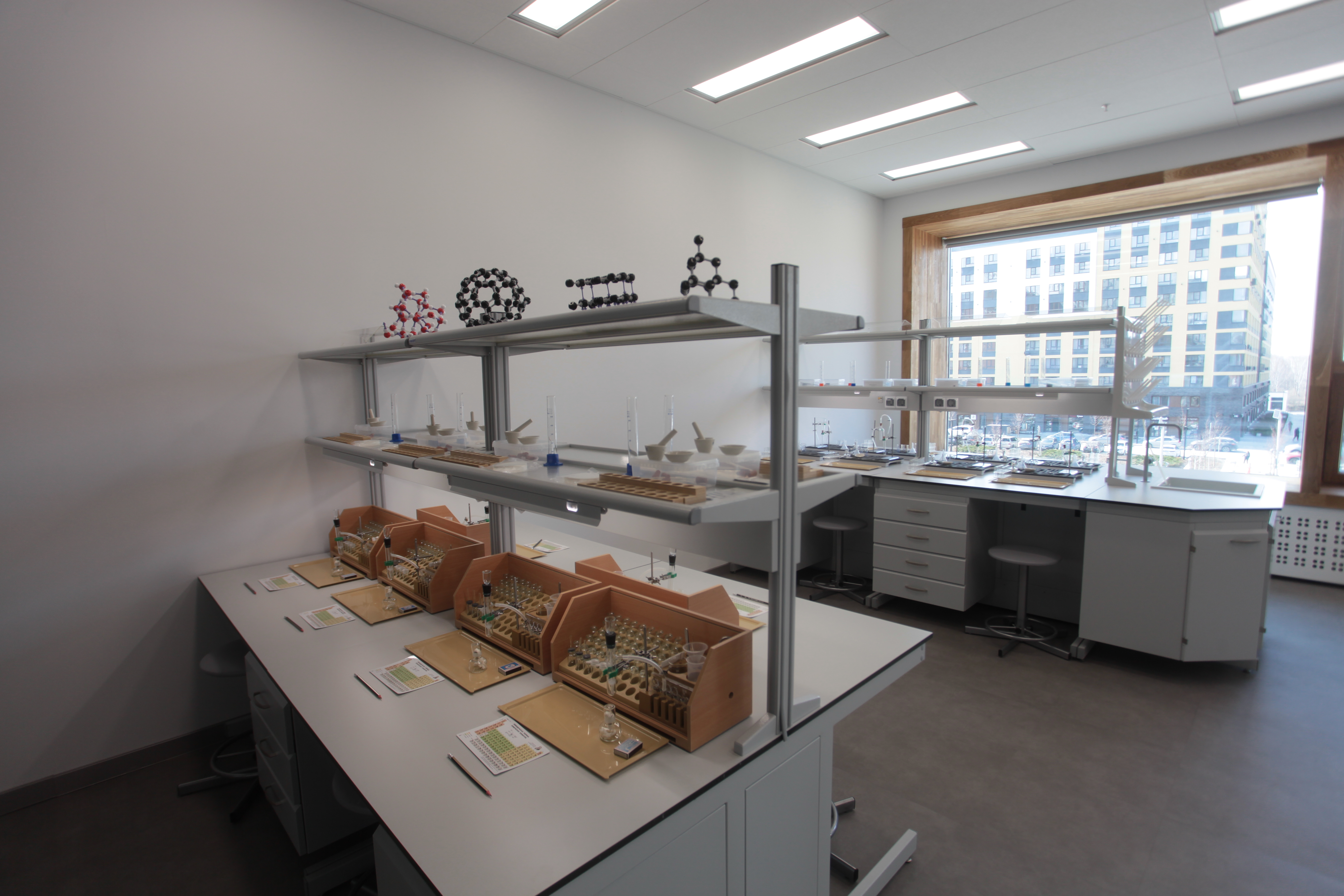 Открытие школы №220 на улице Владимира Заровного. Май 2023 года