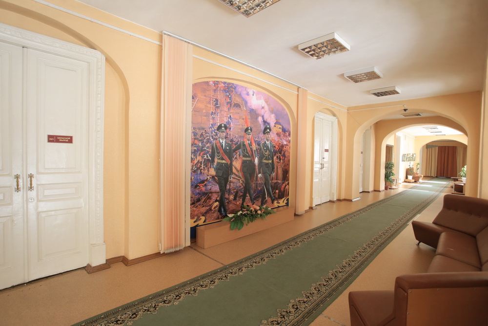 Дом офицеров на Красном проспекте