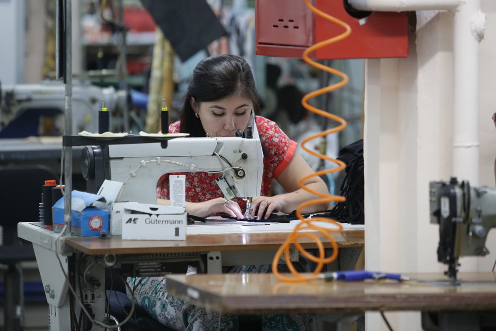 Производство масок на фабрике «Синар»