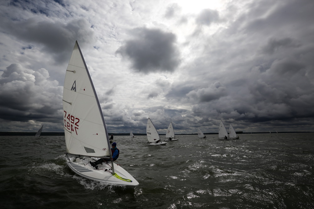 Парусные яхты на Обском море