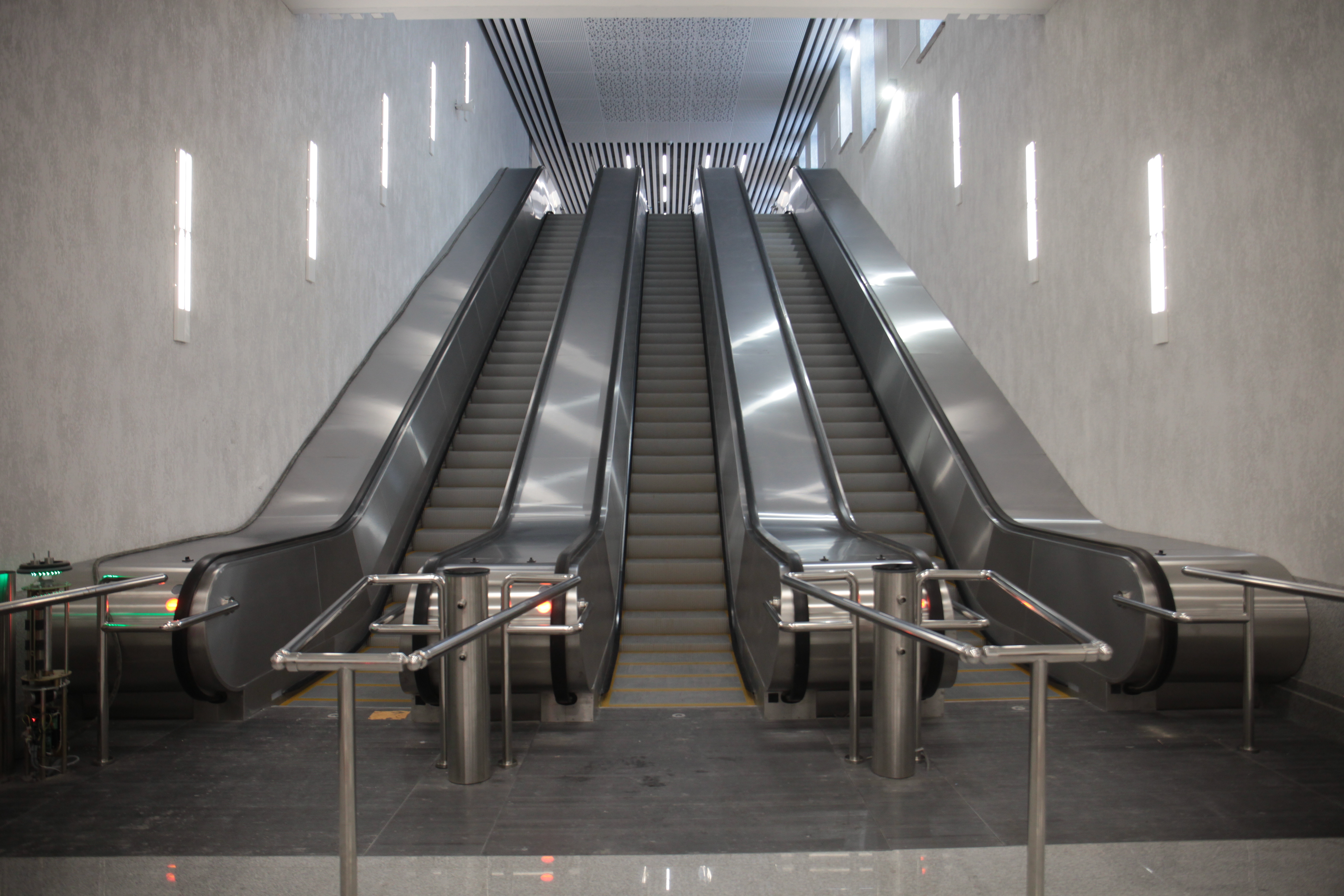 Станция метро «Спортивная». Январь 2023 года