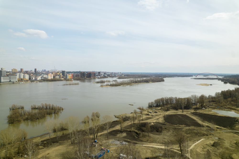 Парк «Арена» у нового ЛДС в Новосибирске готов на 65%