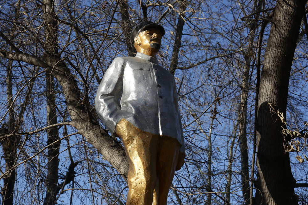 Памятник на улице Бетонной