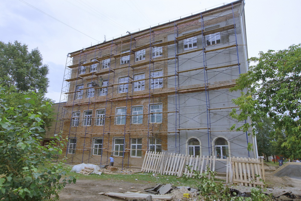 Школа №97 на ул. Кирова, 327