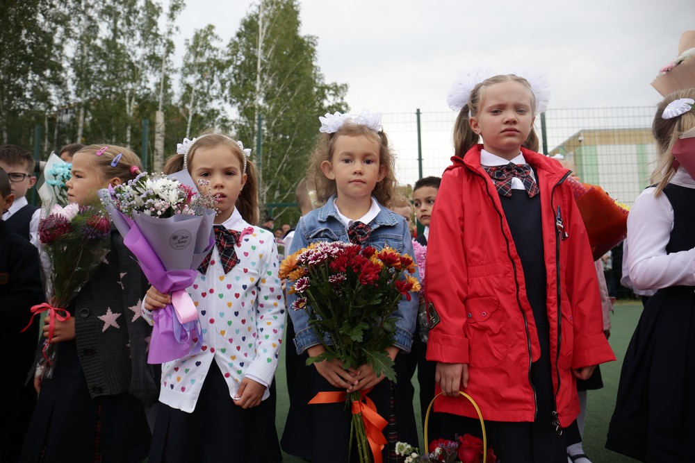 На торжественной линейке в школе №51