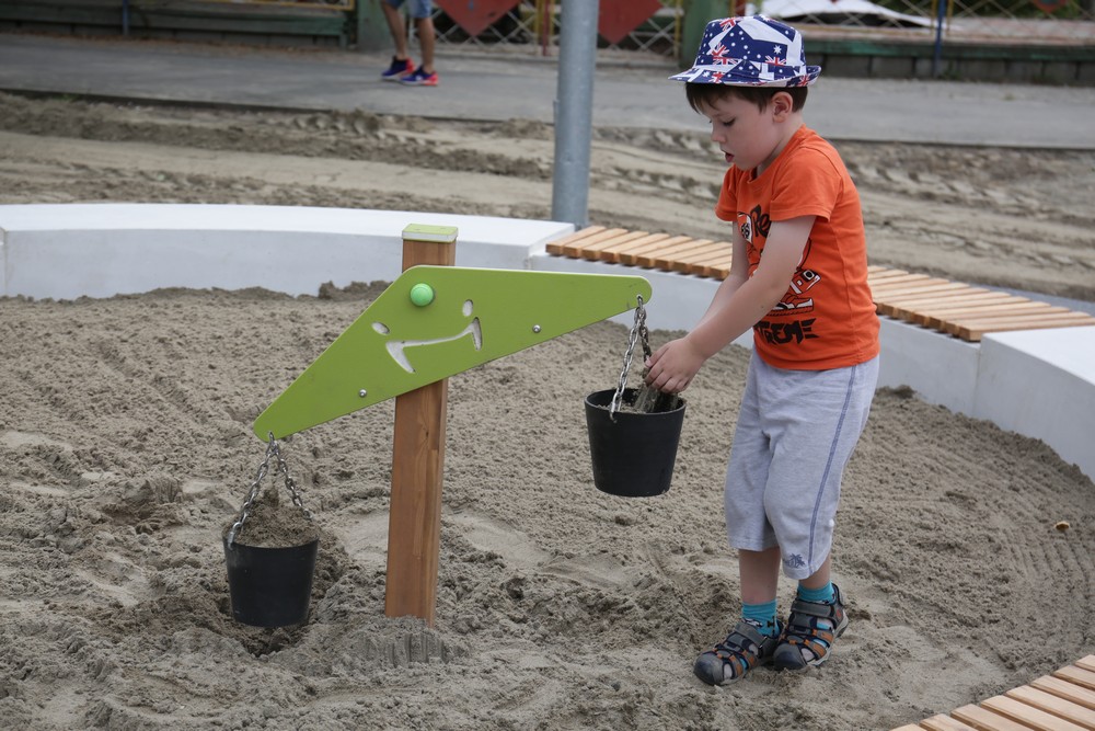 Открытие детской площадки в Центральном парке