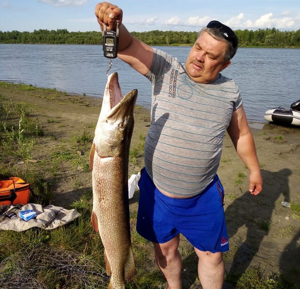 Это фото выложила в паблике Ника Николаенко. Весы показывают 10,4 кг