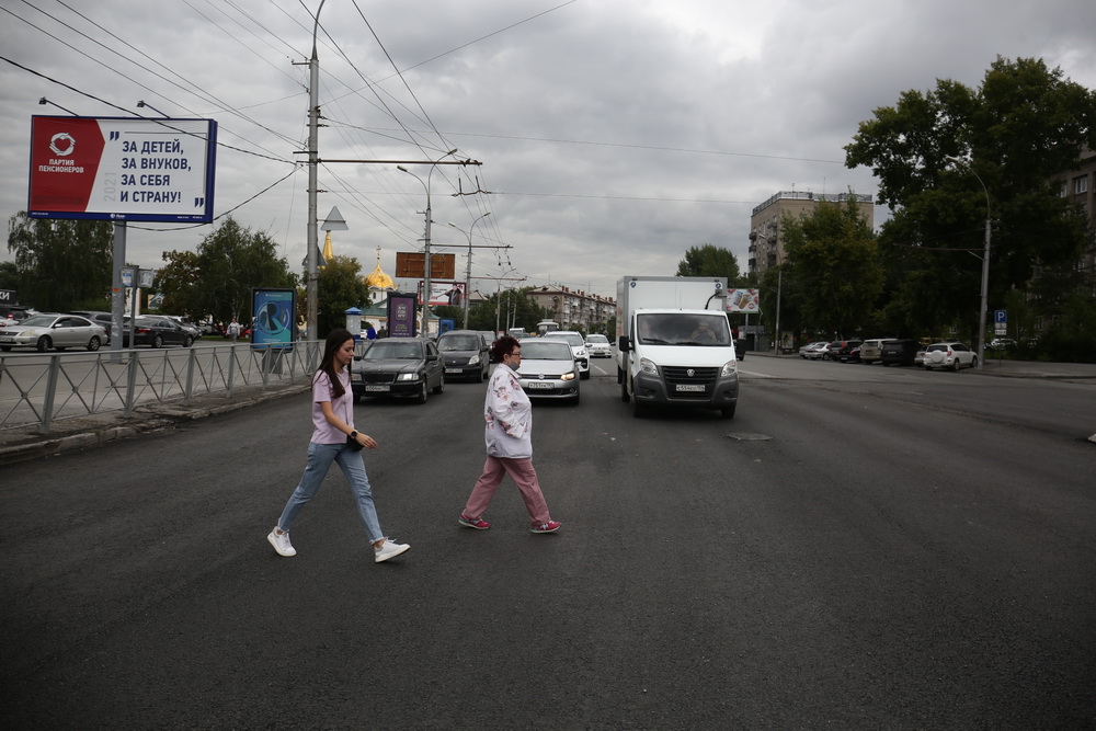 Ремонт дороги на пл. Лунинцев