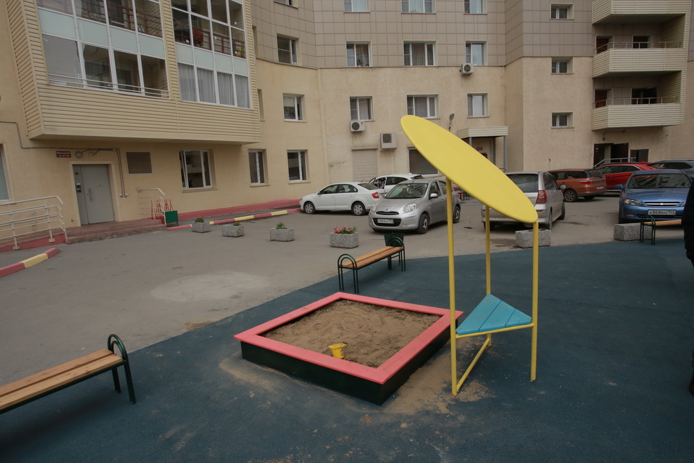 Улица Дмитрия Шамшурина, 1