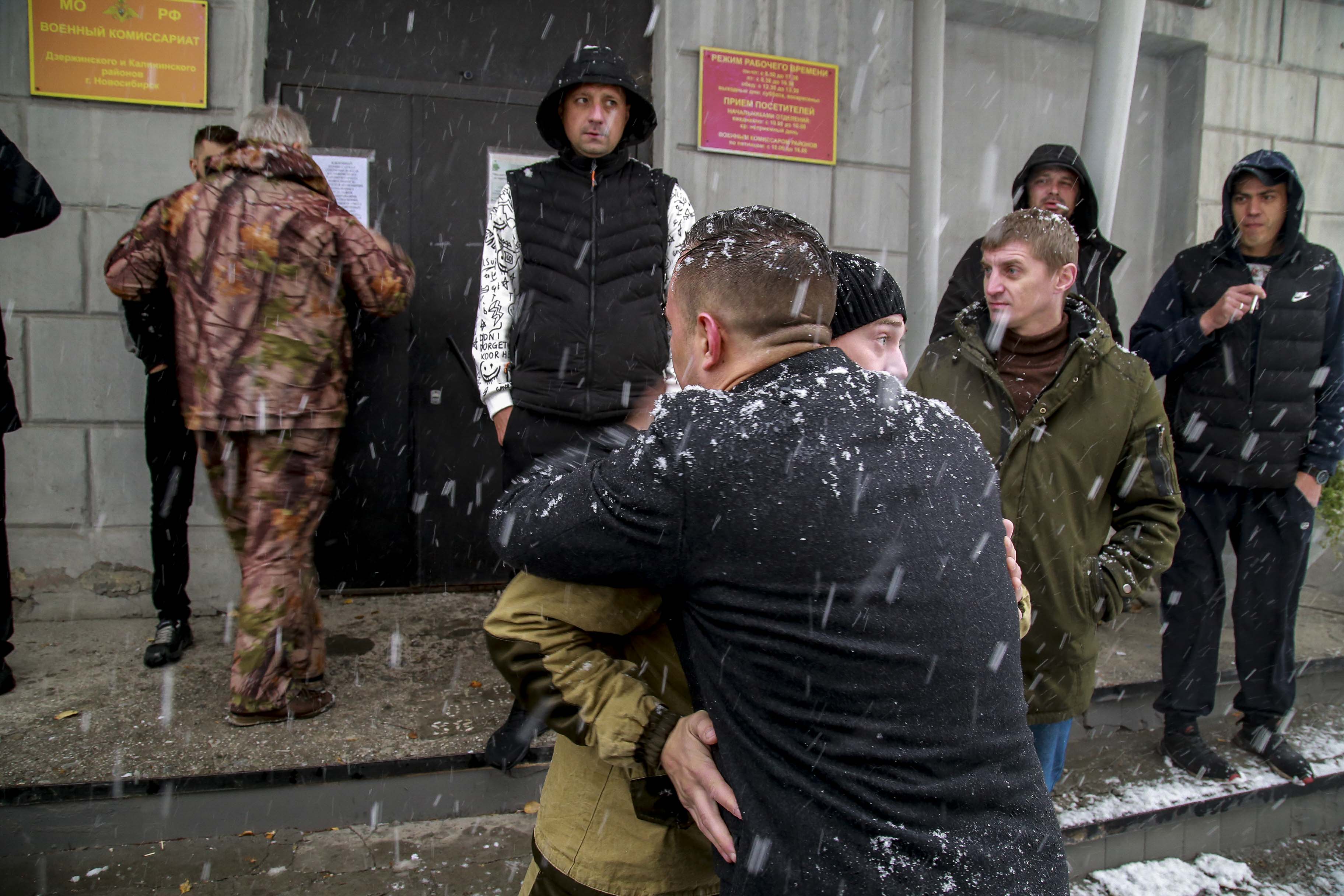 Проводы мобилизованных новосибирцев на сборы. Сентябрь 2022 года