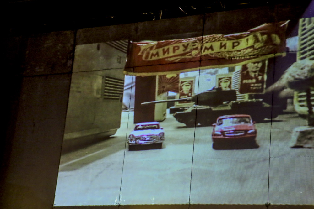 Спектакль «Время секонд хэнд» (Омский театр драмы)