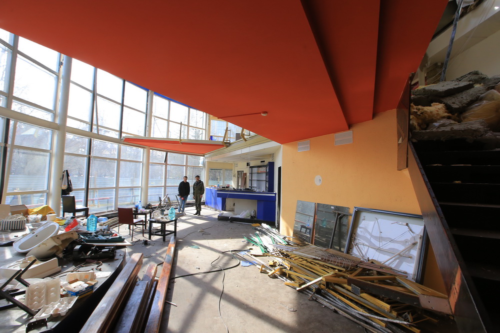 Снос кафе «Сказка». Апрель 2020 года