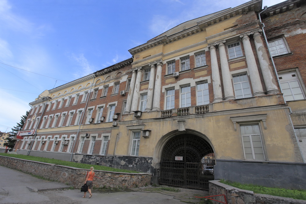 Дом офицеров на Красном проспекте