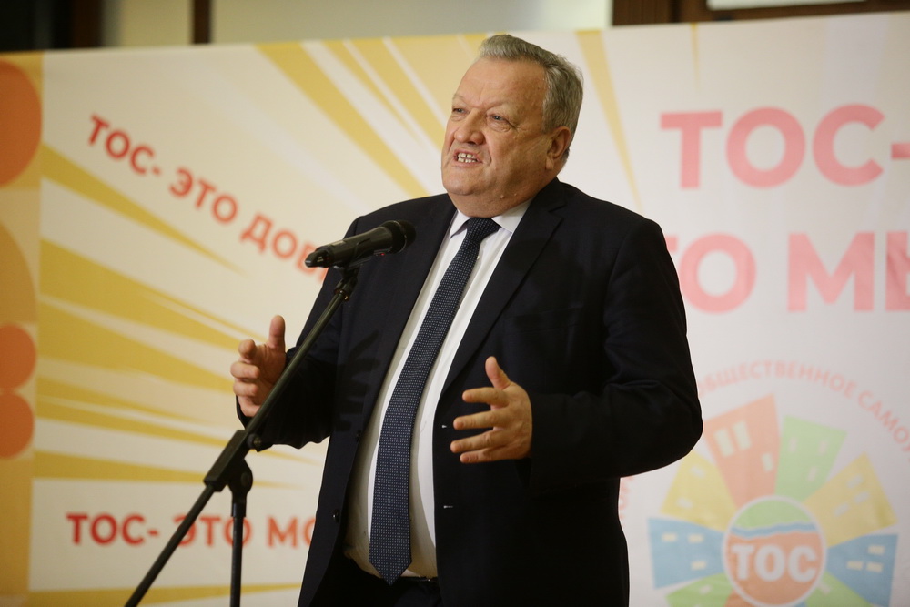 Первый заместитель мэра Геннадий Захаров