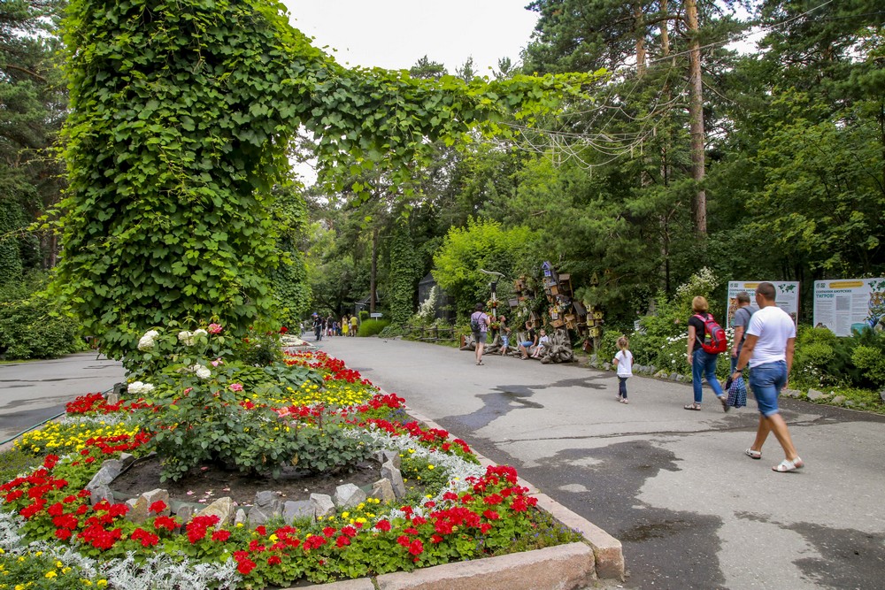 Директор зоопарка Андрей Шило