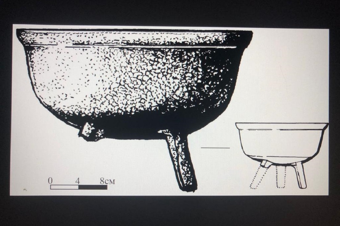 Металлическая форма для выпечки хлеба из Умревинского поселья у острога