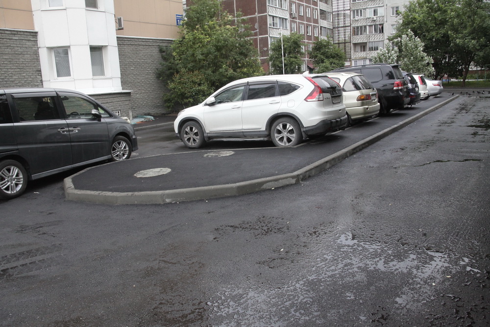 Ремонт двора на улице Железнодорожной. Июнь 2021 года