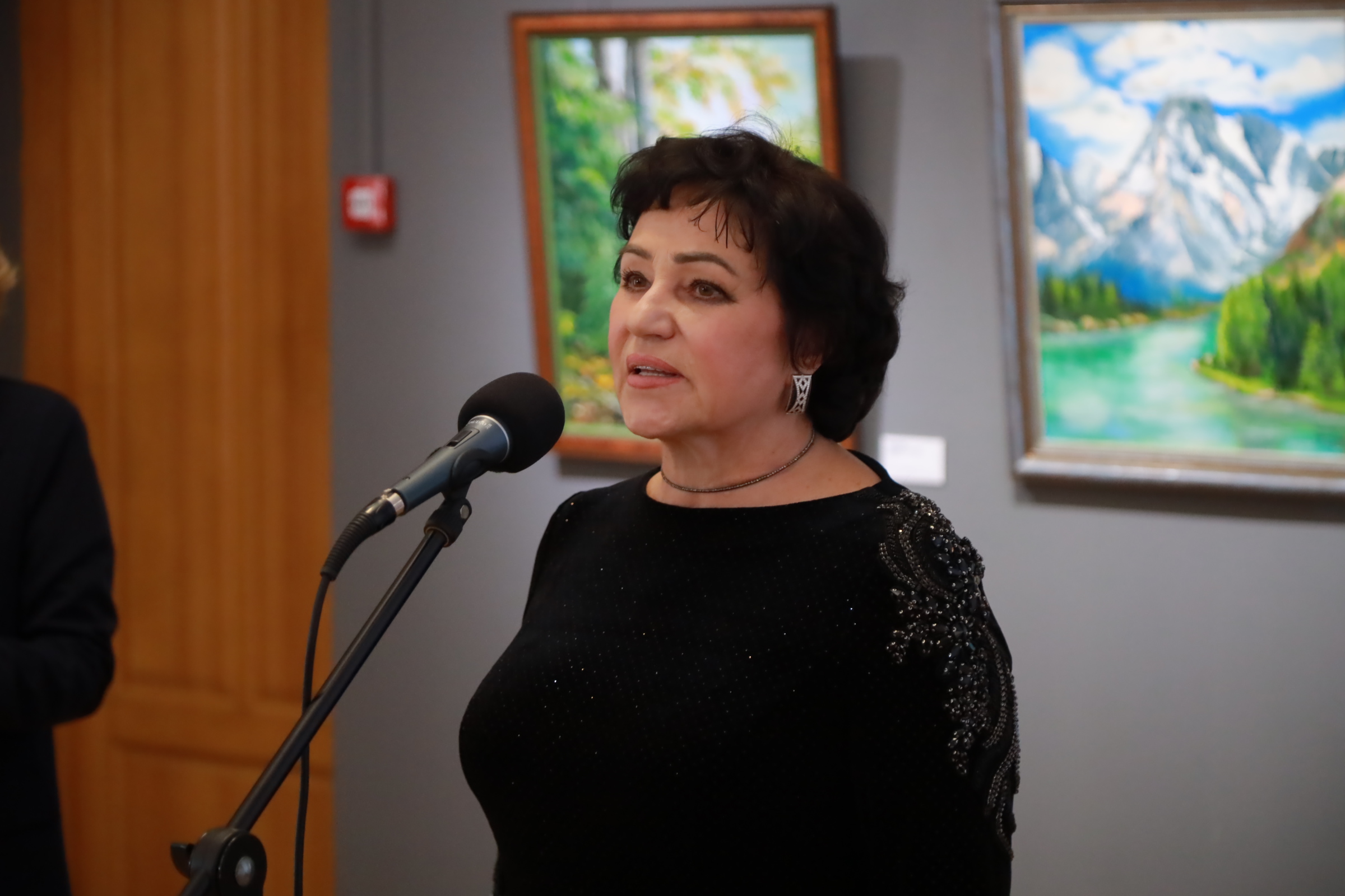 Художница Галина Докучаева