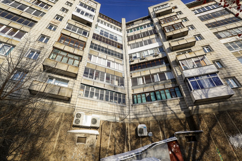 Улица Титова, 1