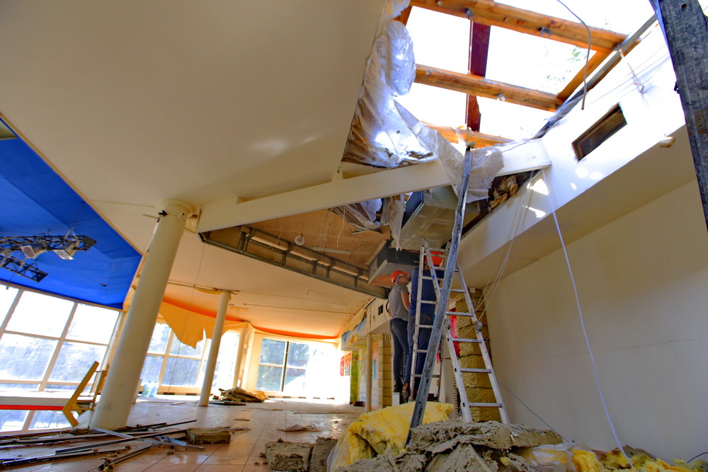 Снос кафе «Сказка». Апрель 2020 года