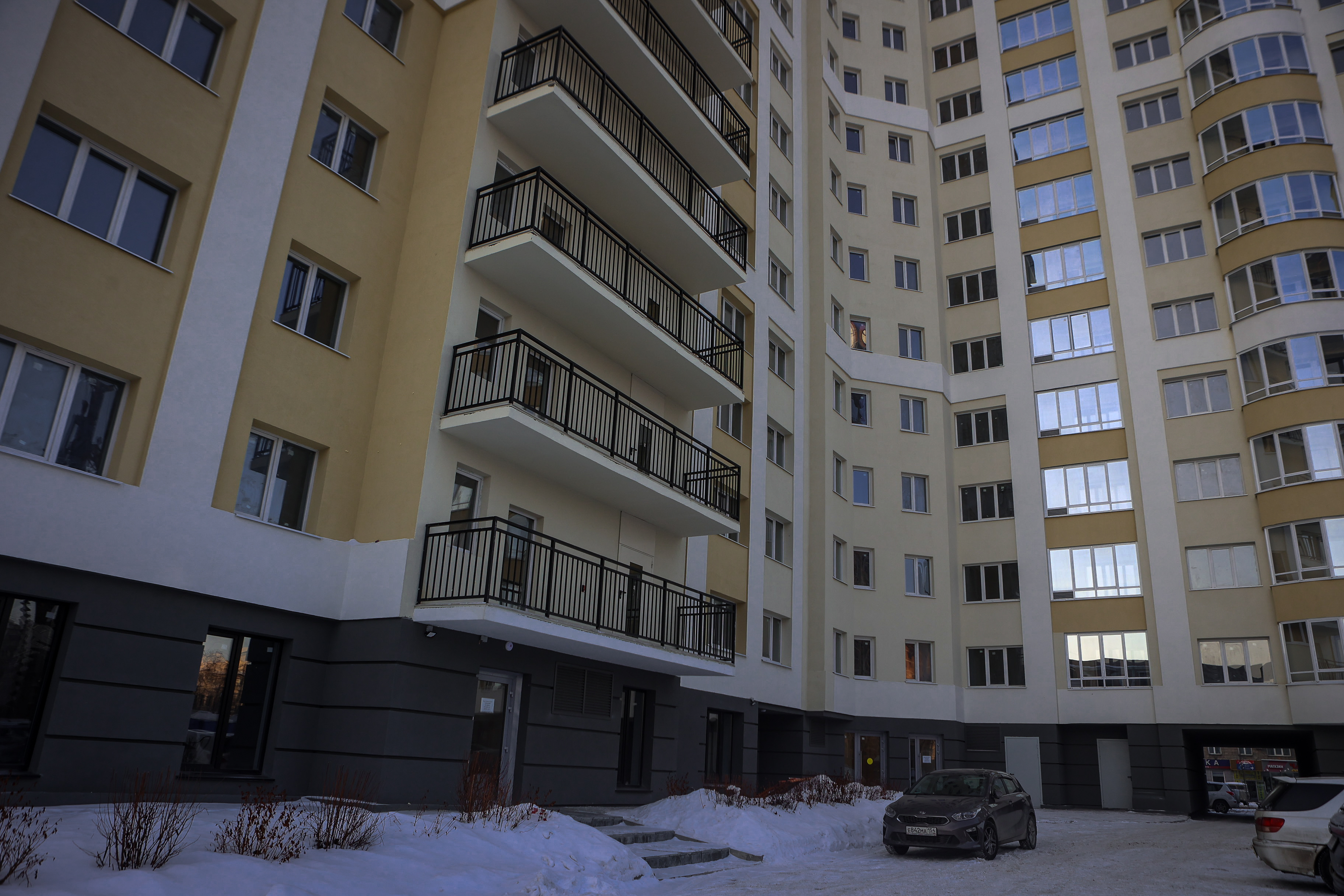 Ул. Дуси Ковальчук, 242