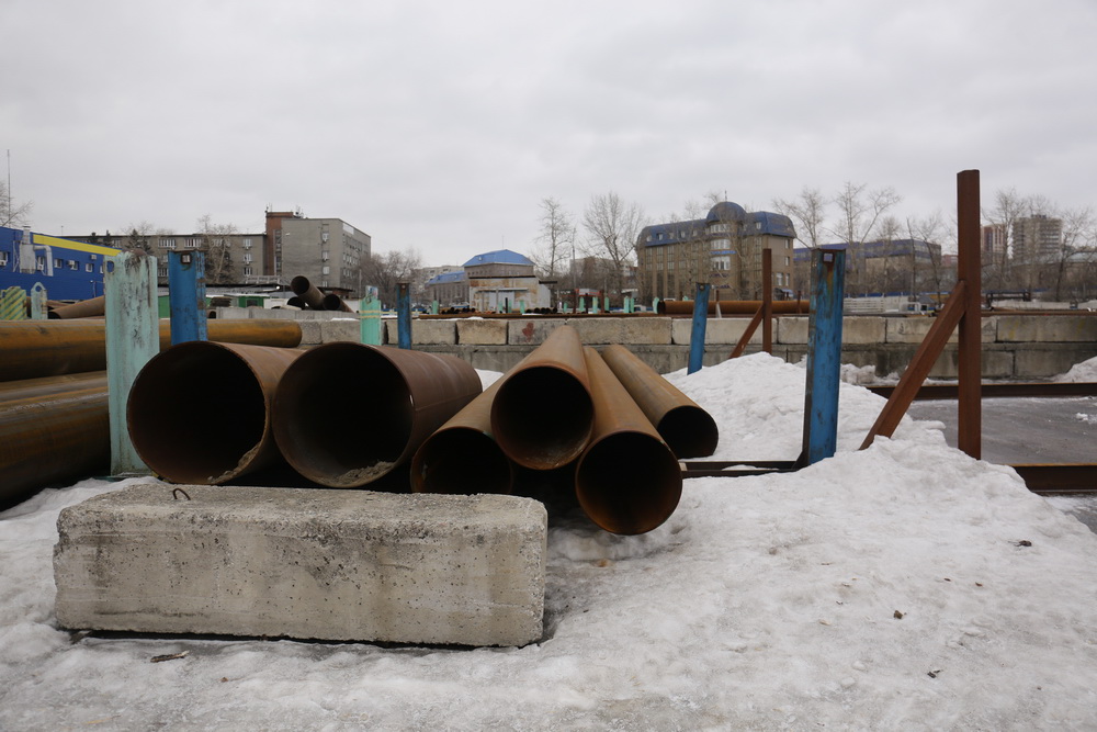 Старые теплосети в Новосибирске заменят умными трубами с датчиками. ТЭЦ-1, март 2022 года