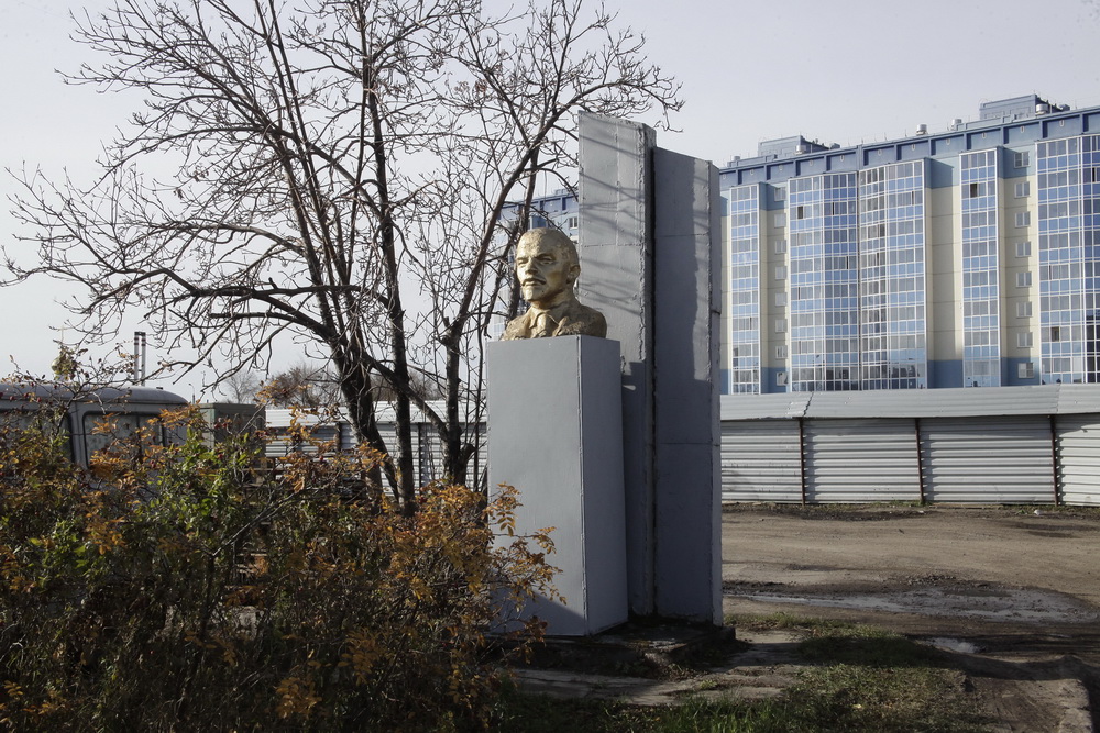 Ленин на Троллейной