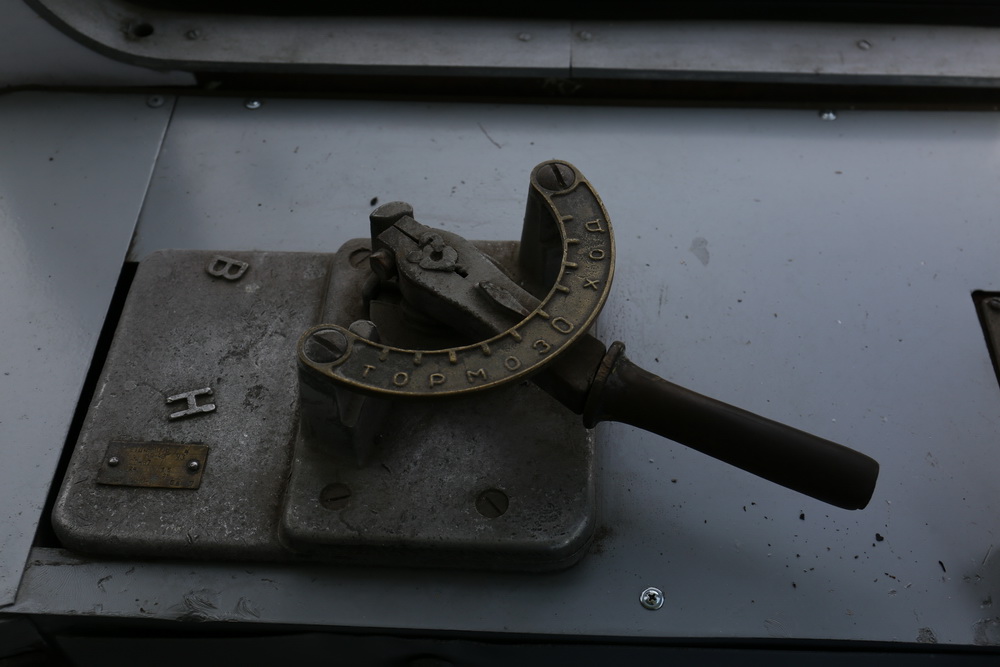 Трамвай №13 установили в сквере за оперным театром