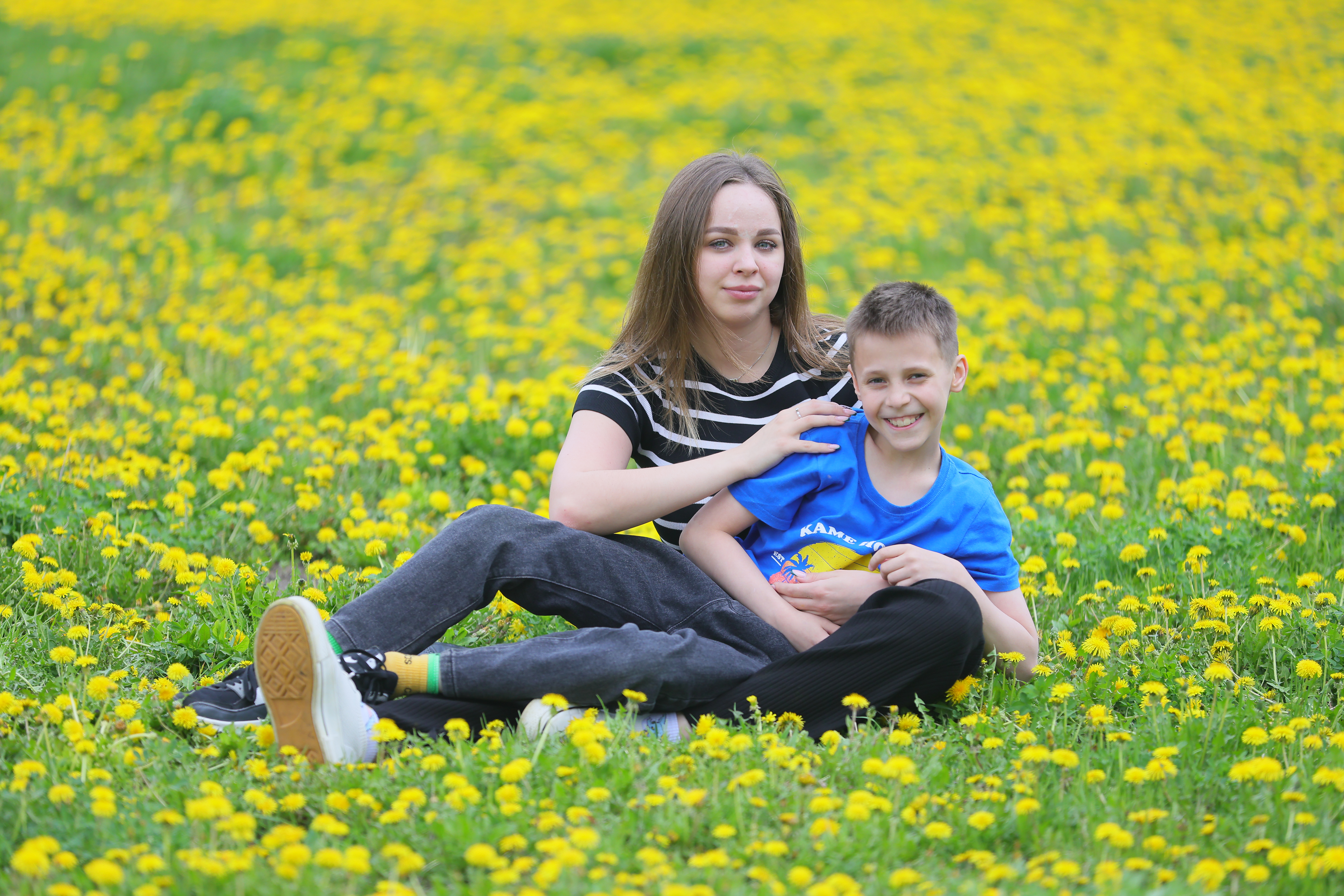 Дети — участники акции «Каникулы в семьях горожан» — из центра «Тёплый дом»