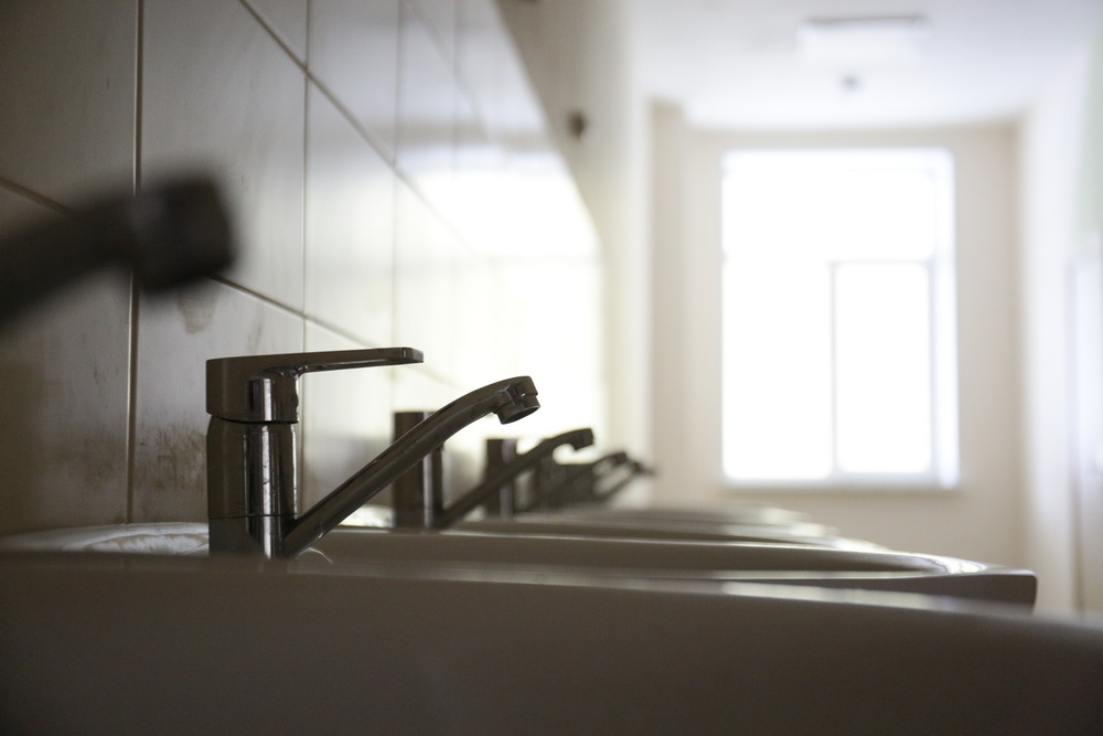 Старая школа на улице Панфиловцев в процессе капремонта (02.02.2022)