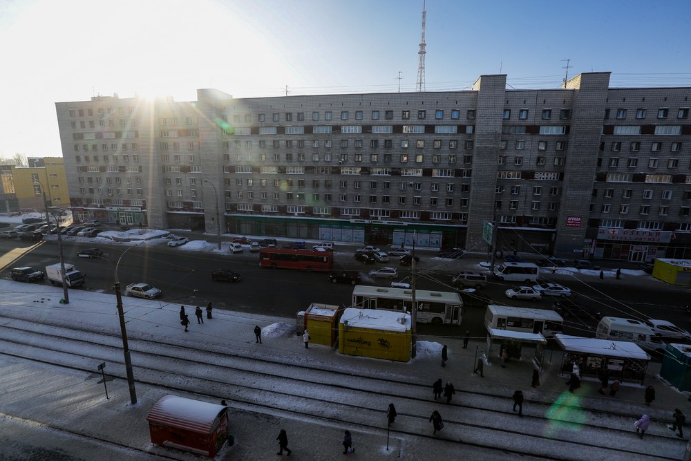 Улица Титова, 1