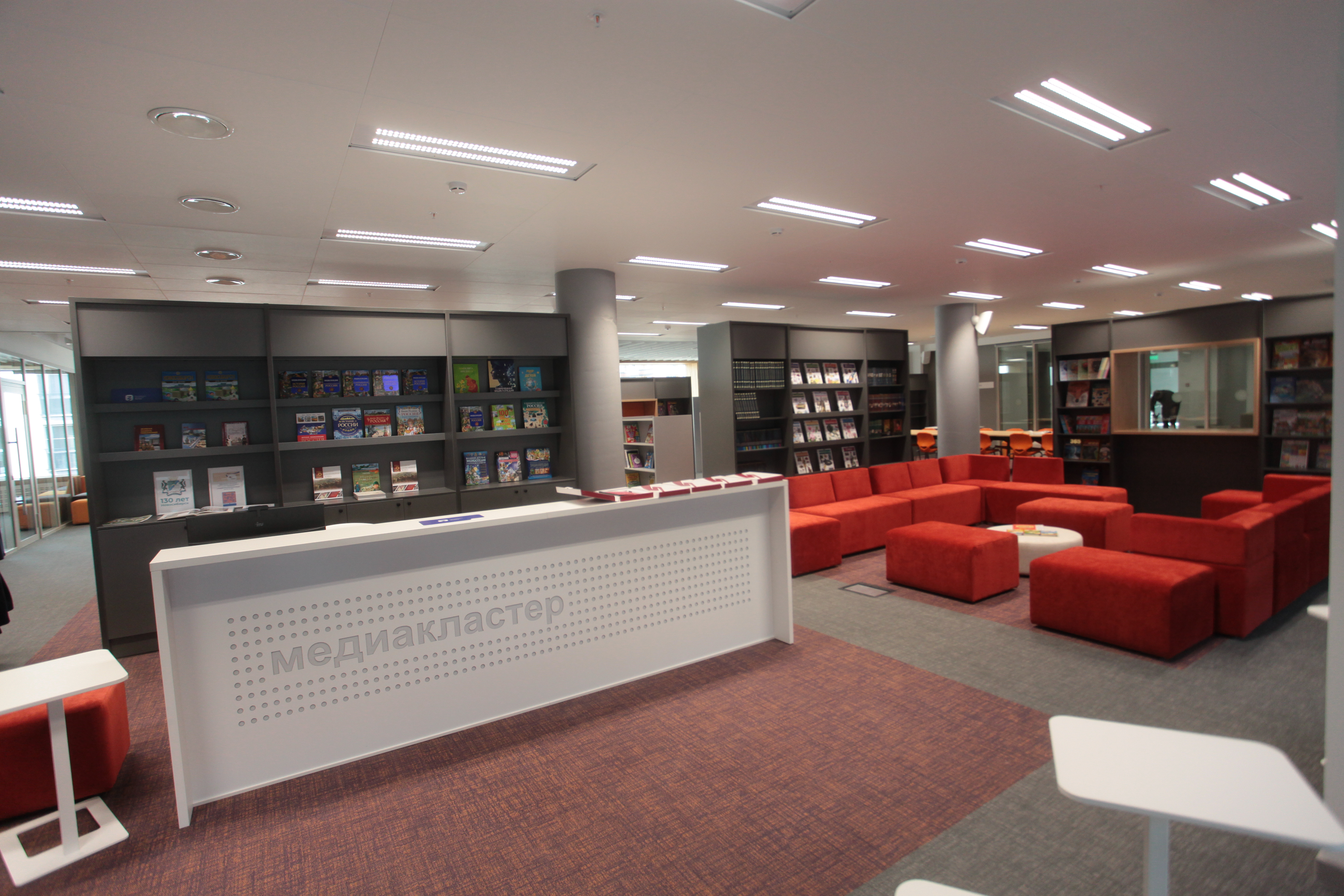 Открытие школы №220 на улице Владимира Заровного. Май 2023 года