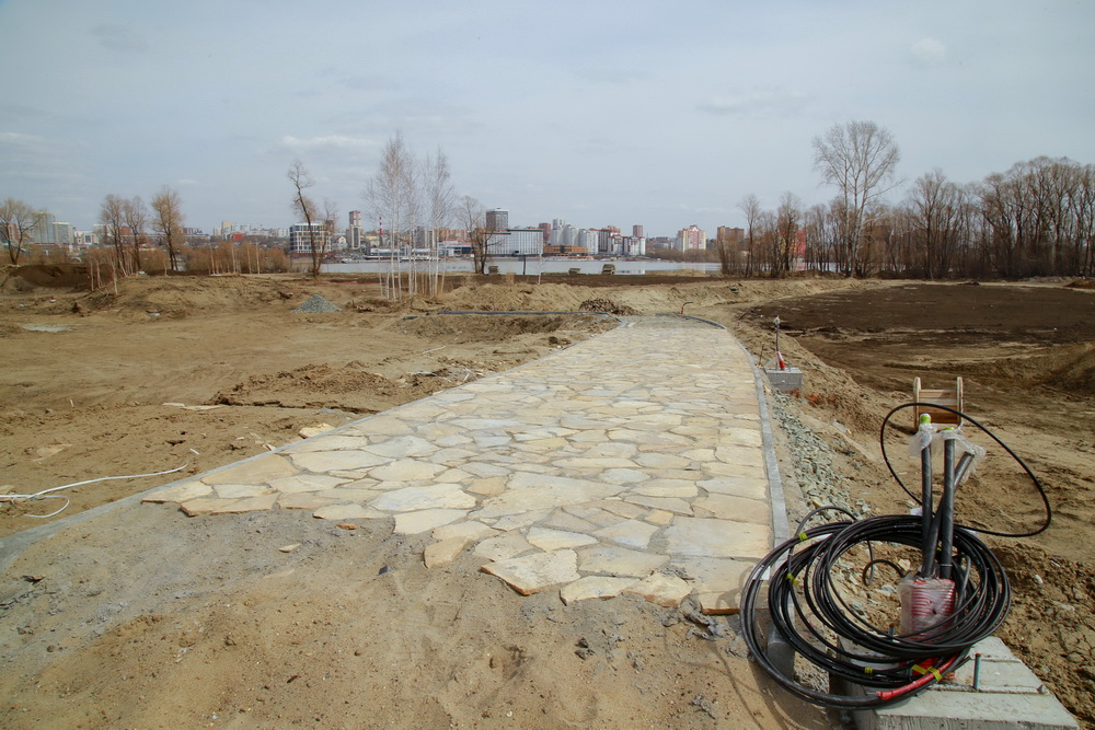 Парк «Арена» у нового ЛДС в Новосибирске готов на 65%