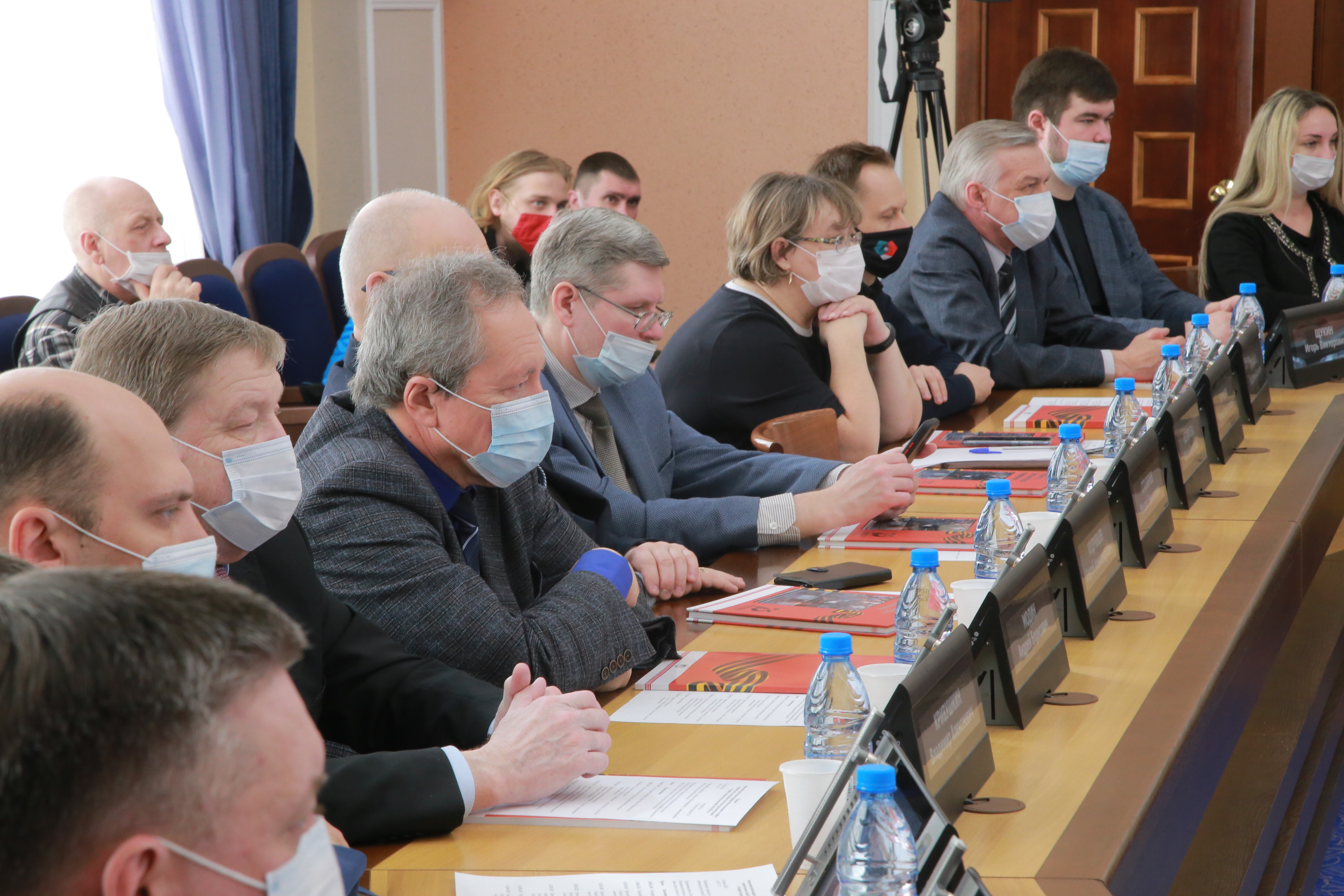 На презентации альманаха «Вклад поколений в эстафету патриотизма»