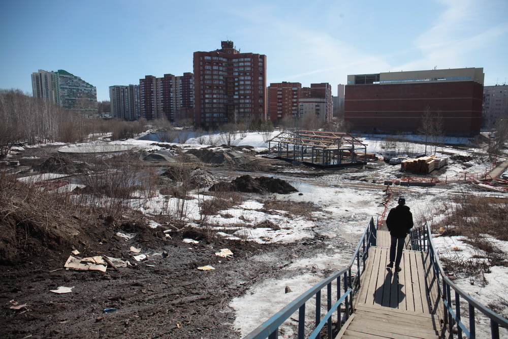 Строительство парка «Каменка». Апрель 2023 года