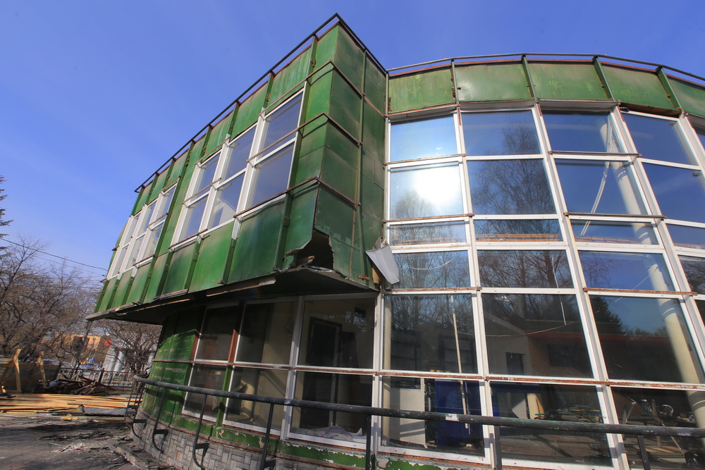 Снос кафе «Сказка». Апрель 2020 года