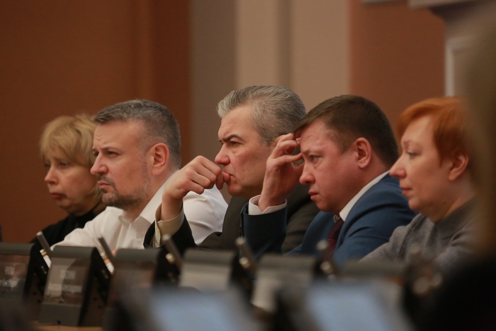 На годовом отчёте департамента земельных и имущественных отношений