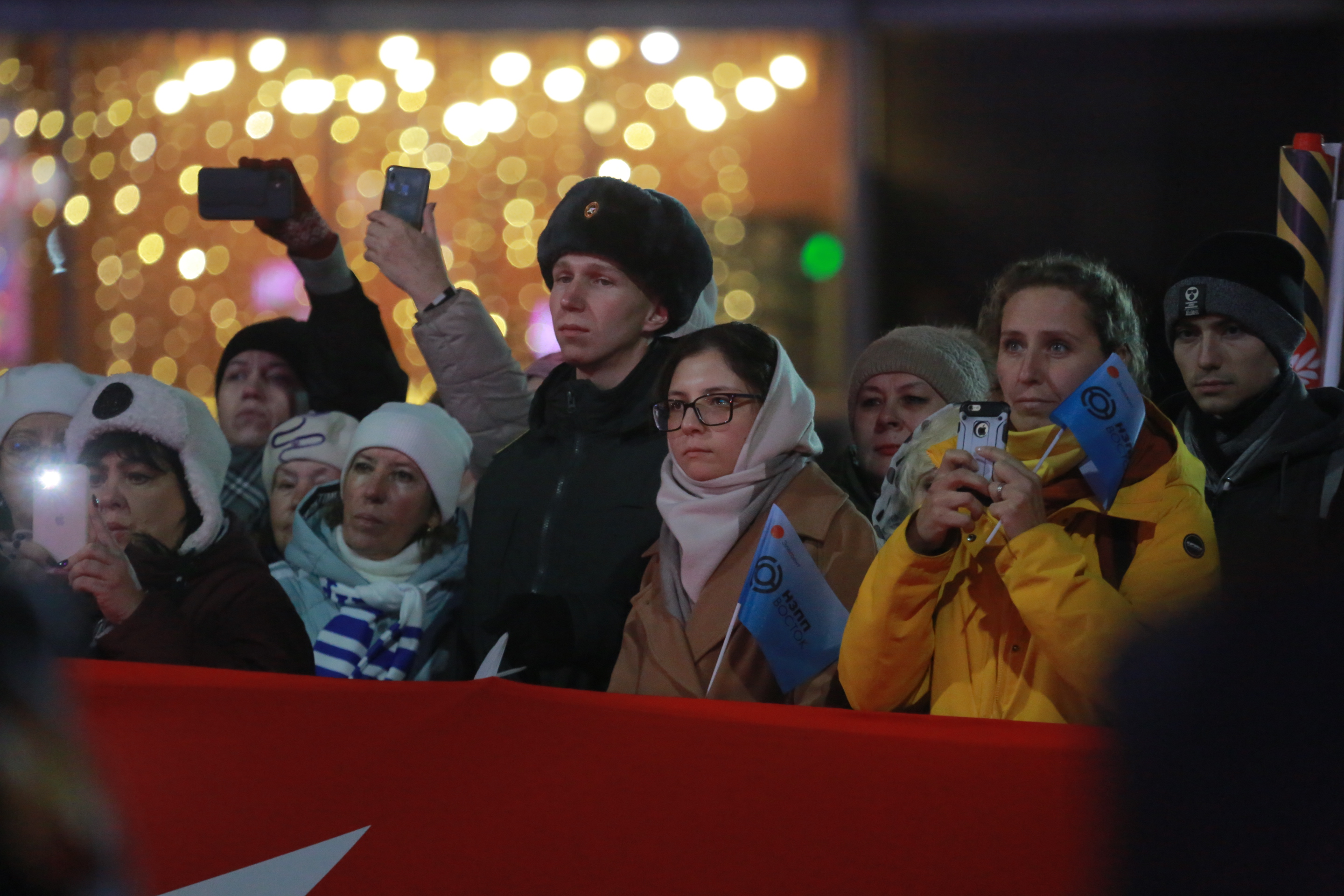 Открытие стелы «Город трудовой доблести» на площади Калинина