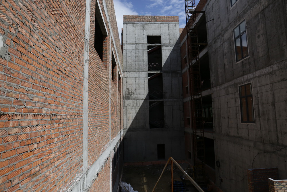 На стройке школы №54 (31.05.2022)