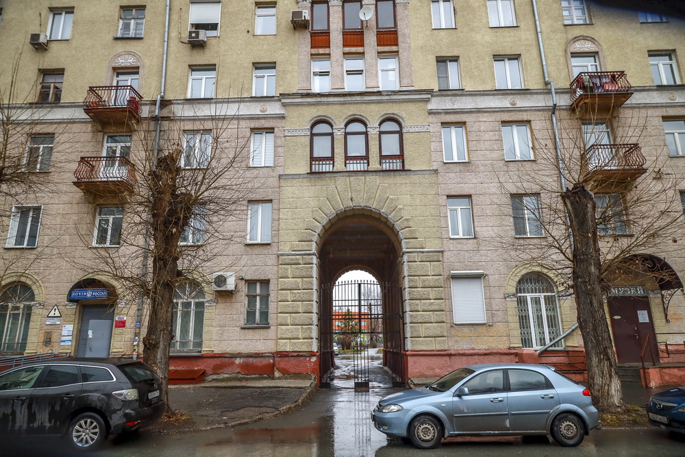 Проспект Дзержинского, 1а