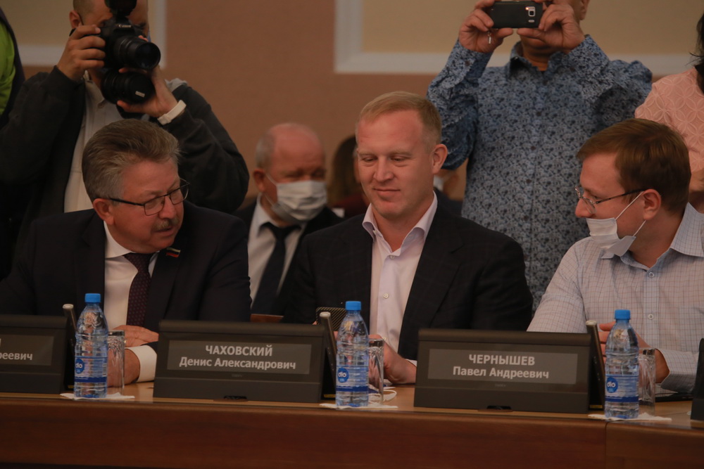 Первая сессия горсовета седьмого созыва