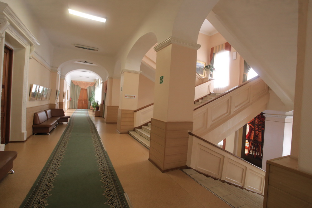 Дом офицеров на Красном проспекте