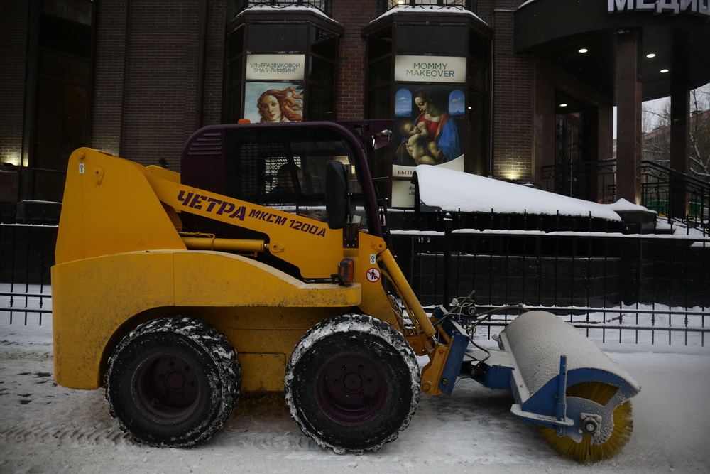 Новые машины для уборки города. Ноябрь 2021 года