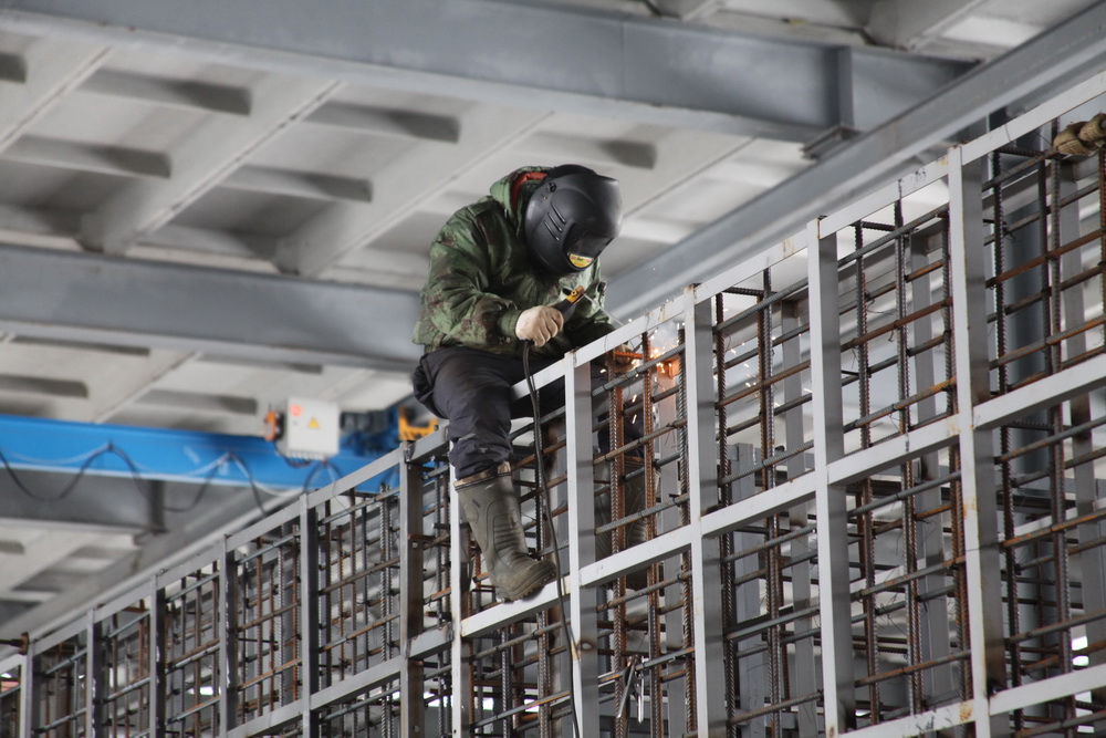 Стройка очистных сооружений у станции метро «Спортивная». Февраль 2022 года