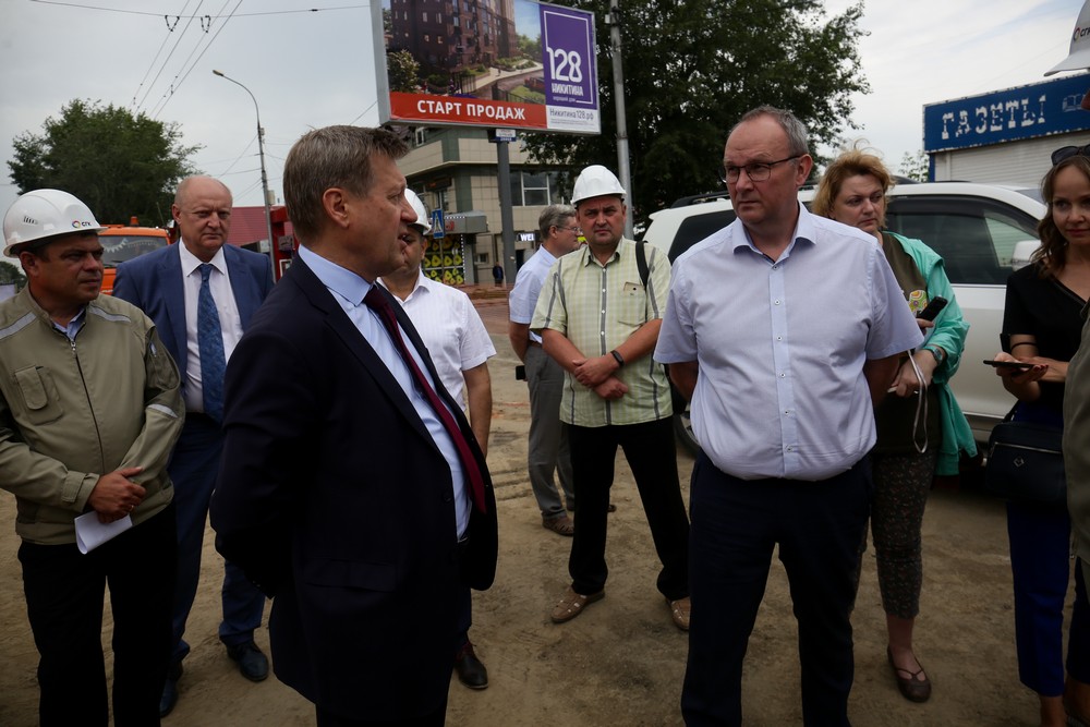 Ремонт теплотрассы на Бориса Богаткова. Июль 2021 года