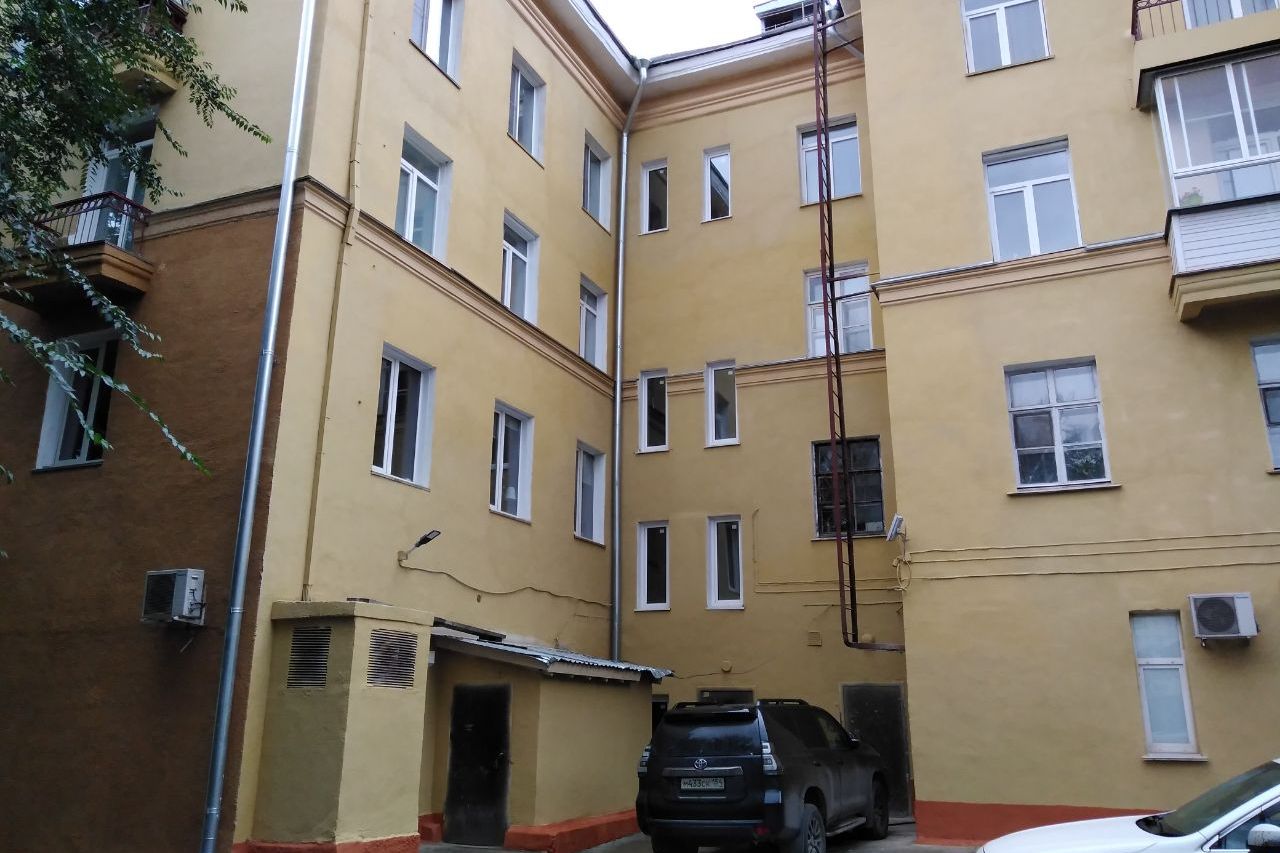 Дом на ул. Каменской, 38, вид со двора. Фото: nsknews.info