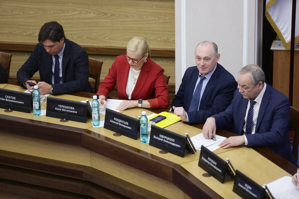 На заседании по подготовке ко Дню Победы