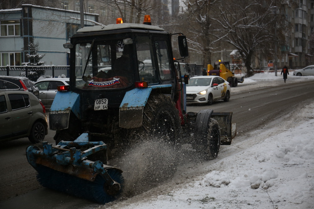 Новые машины для уборки города. Ноябрь 2021 года
