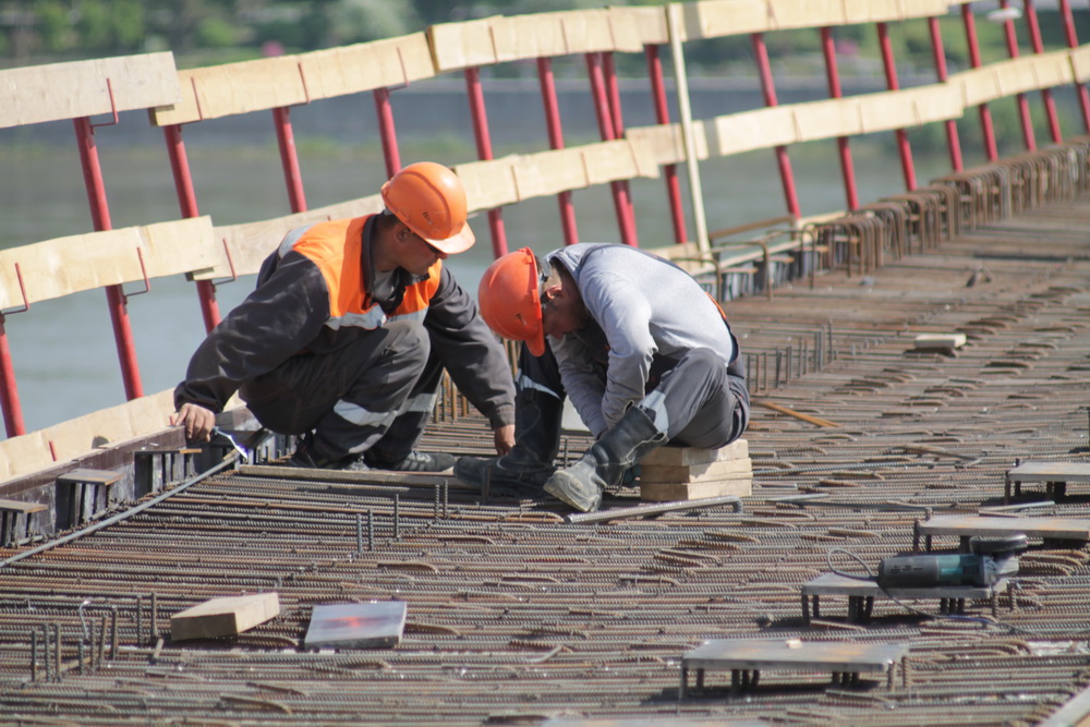 Ремонт Октябрьского моста. Май 2023 года