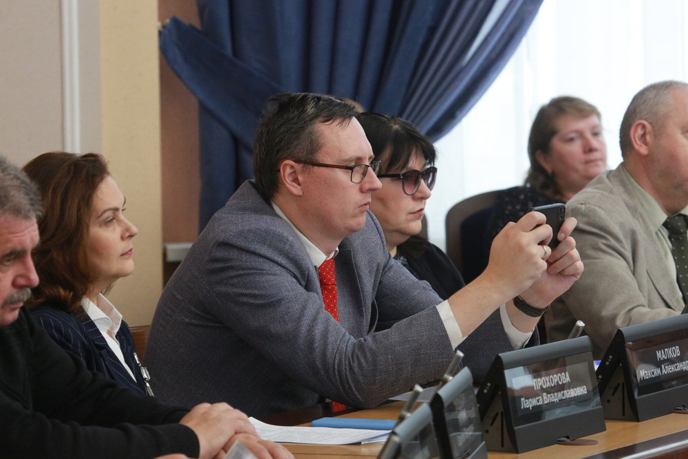 На заседании координационного совета по проблемам граждан пожилого возраста и инвалидов